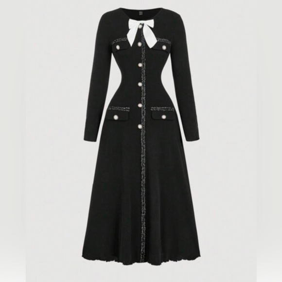 Elegant Black Long Sleeve Dress with White Bow - Picture 3 of 3